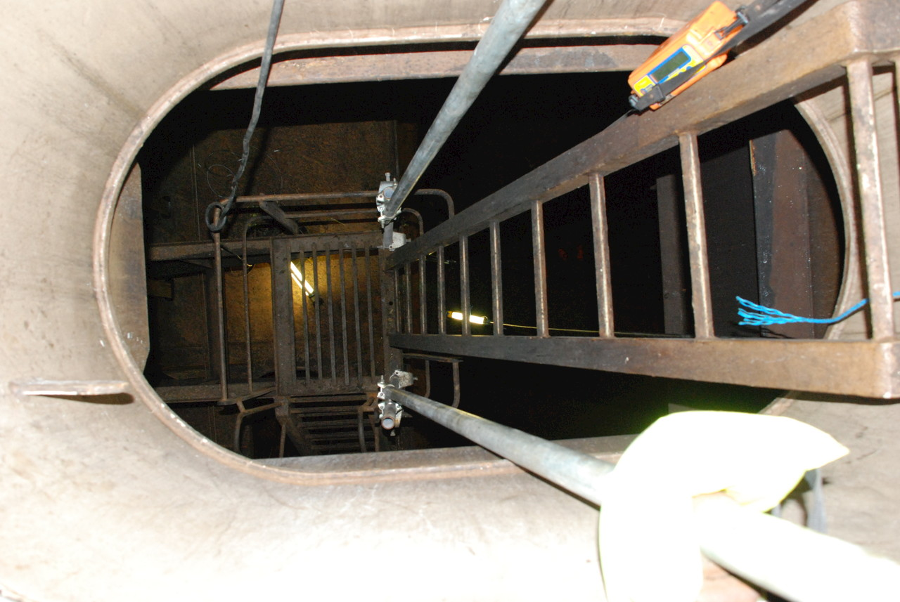 fixed vertical ladder entry into confined space 